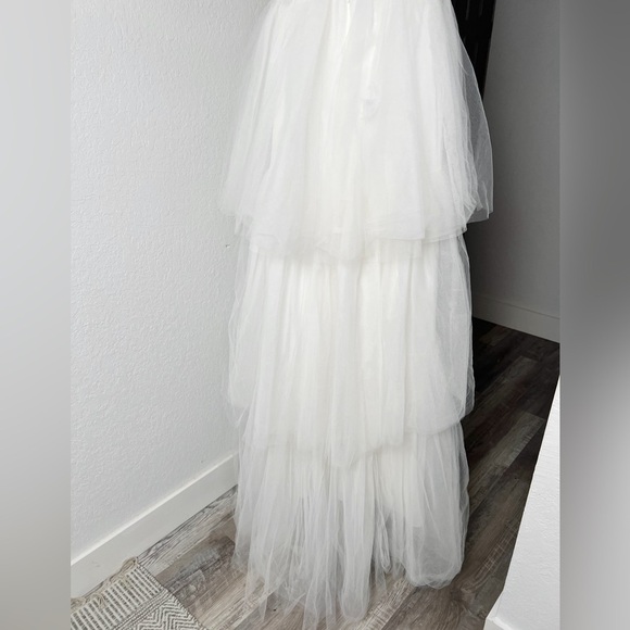 NEW Katie May Aurora Gown in Ivory - Picture 10 of 16